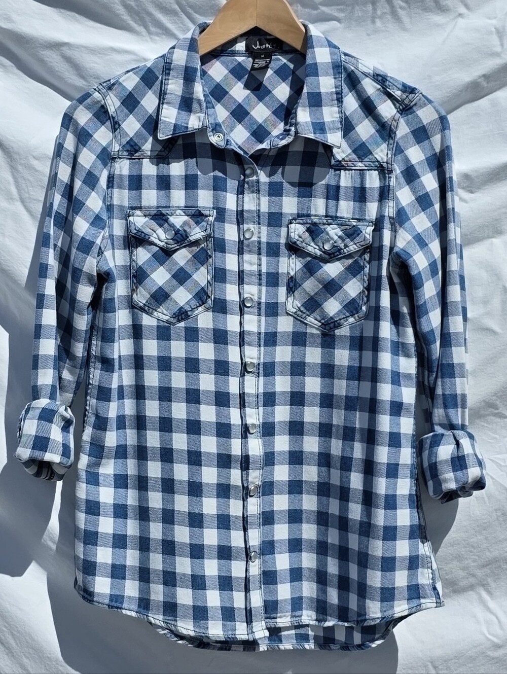 Justify Size M Blue Plaid Button-Front Men’s Shirt - Classic Casual